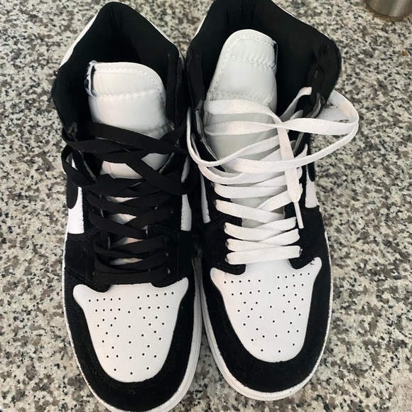 Jordan 1 Twisted - Picture 4 of 4